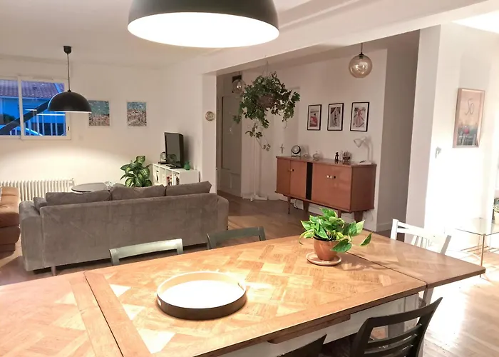 Loue Maison 10 Couchages A Avec Jardin, Proche 拉罗歇尔